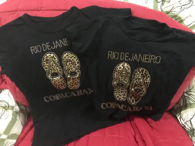 Kit 2 camisetas infantis lembrança Copacabana/RJ Novas