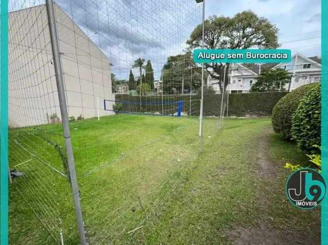 Imóvel Residencial ou Comercial semimobiliado para Alugar no Guabirotuba 240m² com amplo e