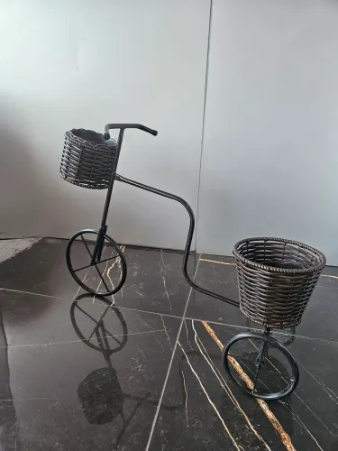 Bicicleta decorativa em junco sintético 
