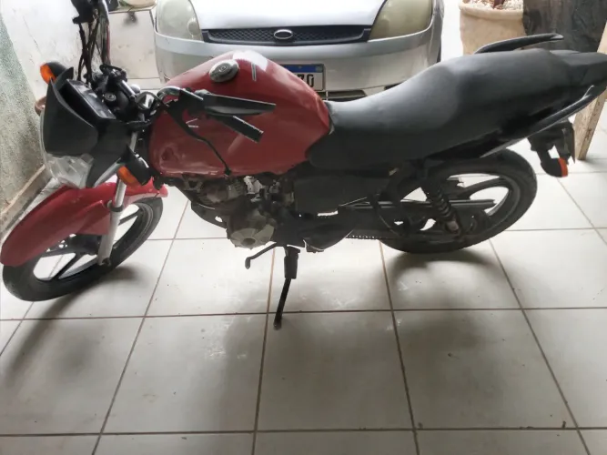 Yamaha 125 apenas interessados por favor.