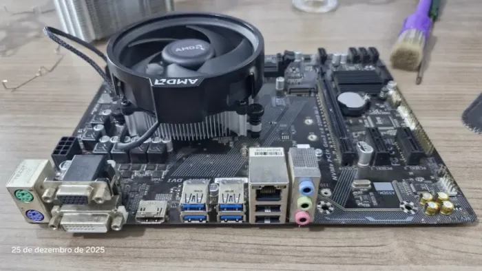 Kit Ryzen 4100 + Placa Mãe Gigabyte GA-A320M-S2H