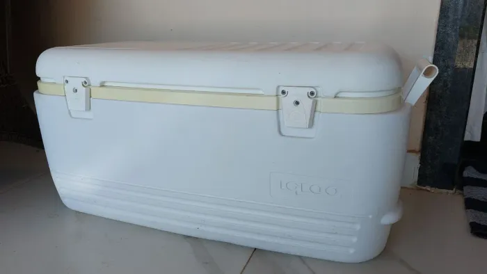 Caixa Térmica Cooler Igloo Quick & Cool 100qt 95L 