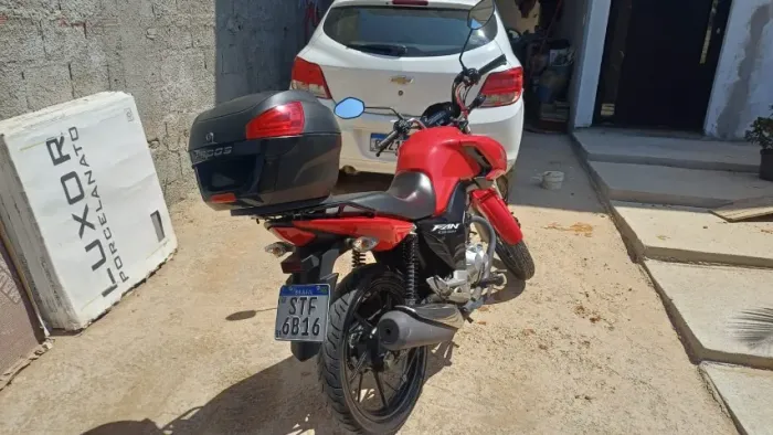 Fan 160 2024, usada por um tio, nunca deu grau.