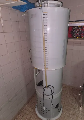 Fermentador Cônico Damek 120L Refrigerado e Automatizado