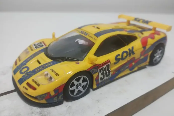 McLaren - Carro de Autorama 1:32 Ninco