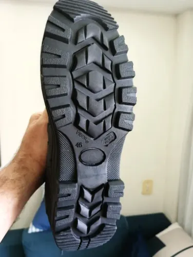Bota de caminhada Adventure West Line WL23-7/07, tamanho 46, sem  uso.