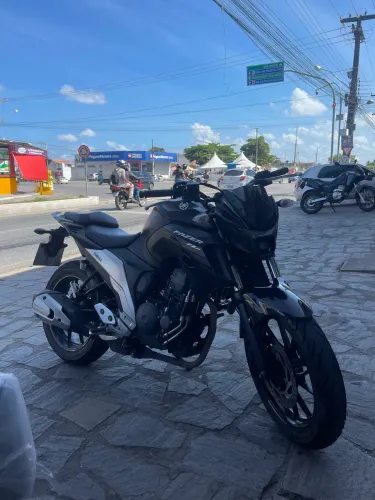 FZ25 PRETA