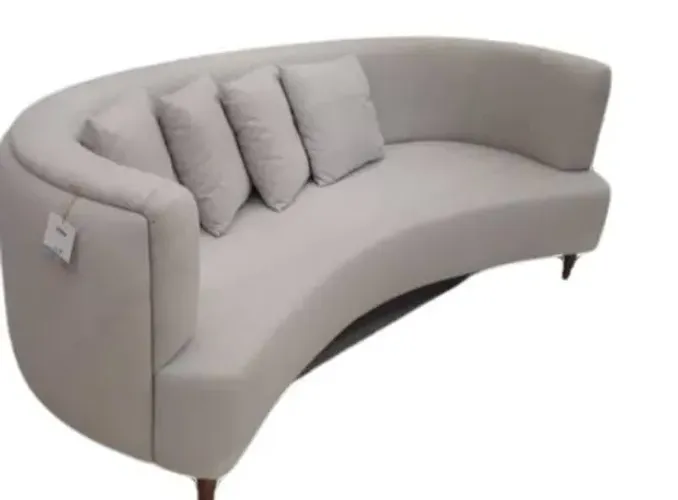 Sofá Curvo Elegante - Design Moderno
