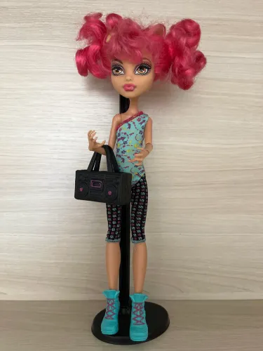 Monster High Howleen Wolf de aula de dança novíssima