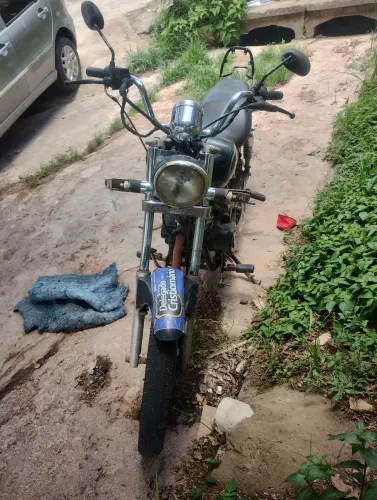Vende-se essa moto 150cc