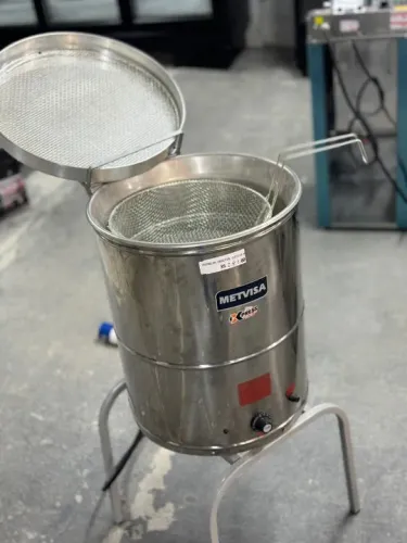 fritadeira eletrica industrial redonda metvisa (IRIS)