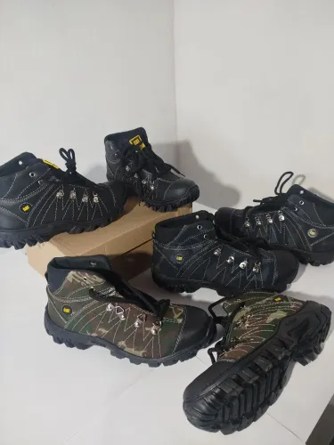 Botas Coturno Caterpillar Top, N° 39/40, 41/42, 43/44.(PIX, DINHEIRO E CARTÃO).
