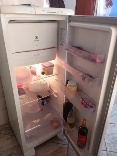 Geladeira Eletrolux RE31 