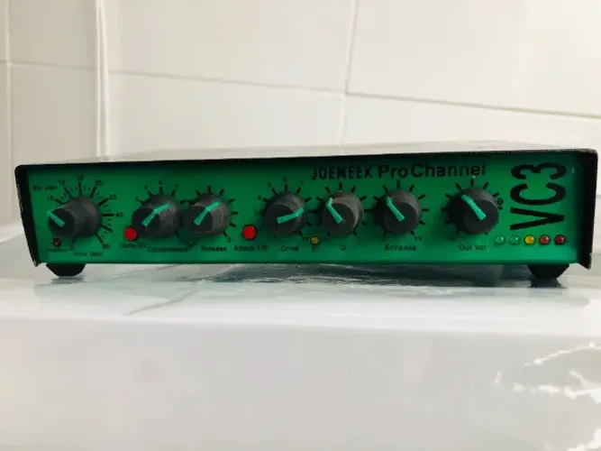 Preamp Compressor e Enhance Joemeek Vc3