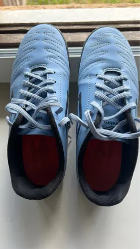 Tênis Umbro - Azul - Usada