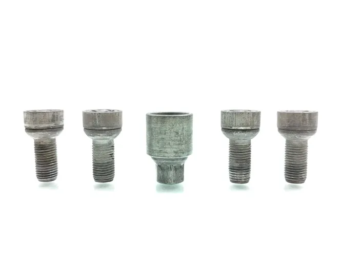 Parafuso Antifurto Rodas Vw Golf Jetta Tiguan 2011 2012