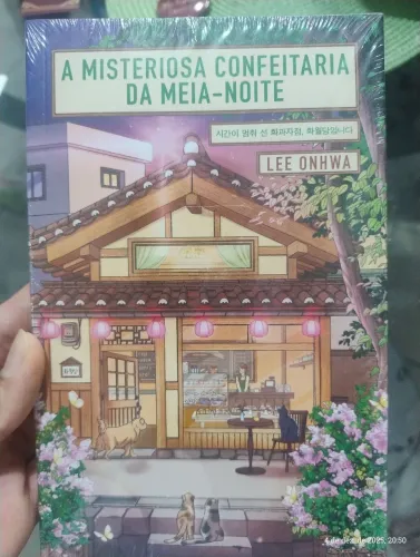 A misteriosa confeitaria da meia noite