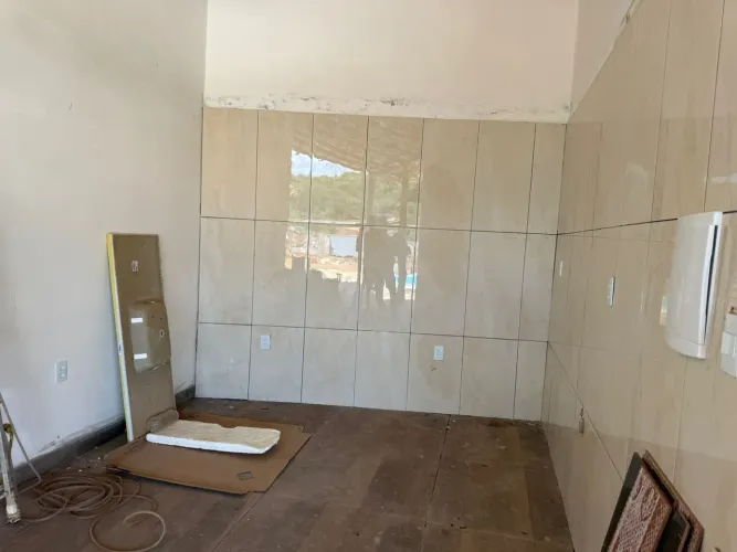 Casa com piscina em mateus leme