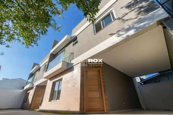 Sobrado de alto padrão com 3 quartos à venda, 143 m² por R$ 945.000 - Portão, Curitiba/PR