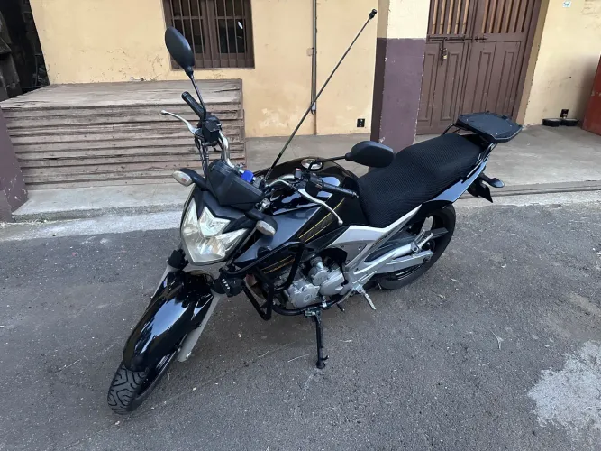 Fazer 250