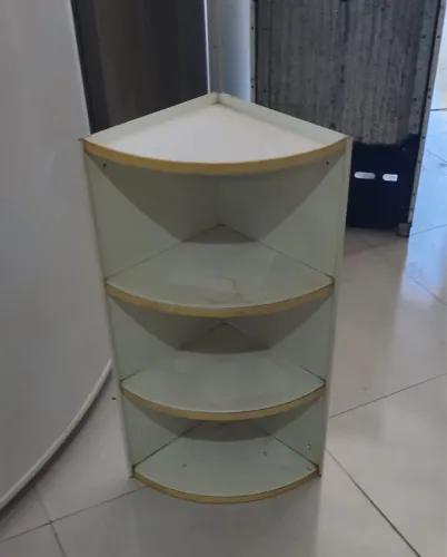 Cantoneira de aço