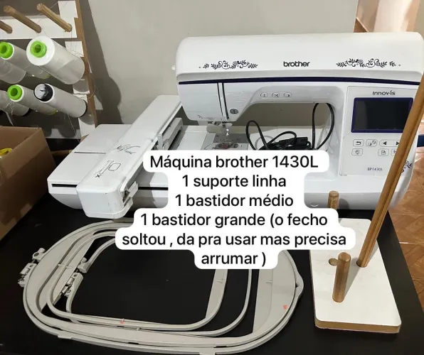 Maquina brother 1430L com todo material trabalho junto