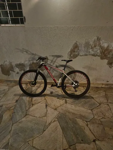 Bicicleta Specialized