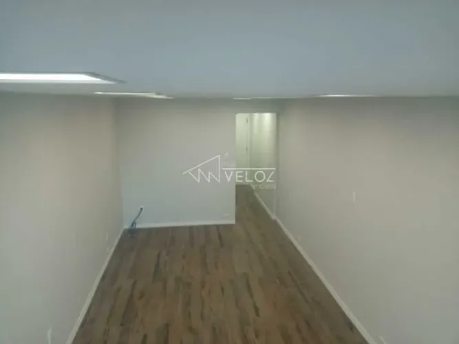 Sala-À VENDA-Centro-Rio de Janeiro-RJ