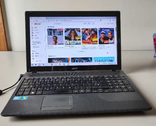 Notebook Acer Aspire 5733 - Core i3 - 8Gb RAM - SSD 500Gb