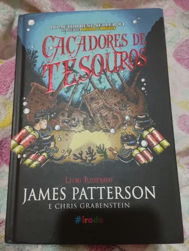 Livro Caçadores de tesouro