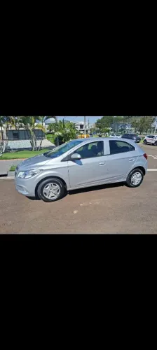 Chevrolet Onix Hatch LS 1.0 8V Flex Power Mec. 4P 2015