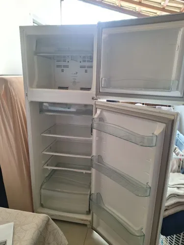 Vendo Geladeira Consul Frost Free