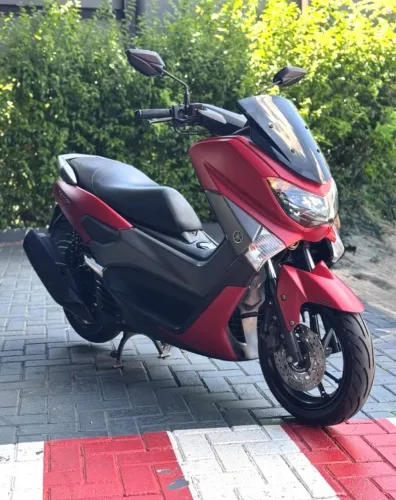 NMAX 160 SEMINOVA