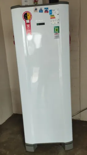 Geladeira Esmaltec 