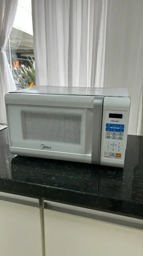 Microondas Midea em ótimas condições