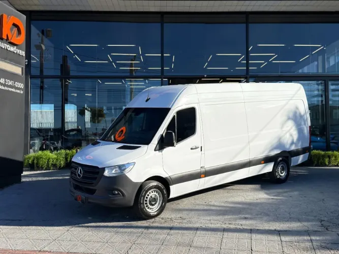 Mercedes-Benz Sprinter 417 Furgão Ext. L.t.a Die. (e6) 2025