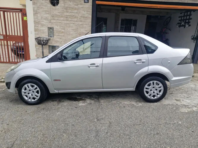Ford Fiesta Sed. 1.6 8V Flex 4P 2012