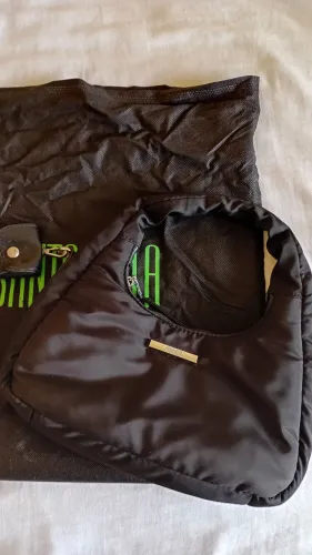 Bolsa pequena puff santa lola