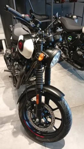 ROYAL ENFIELD HUNTER 2027