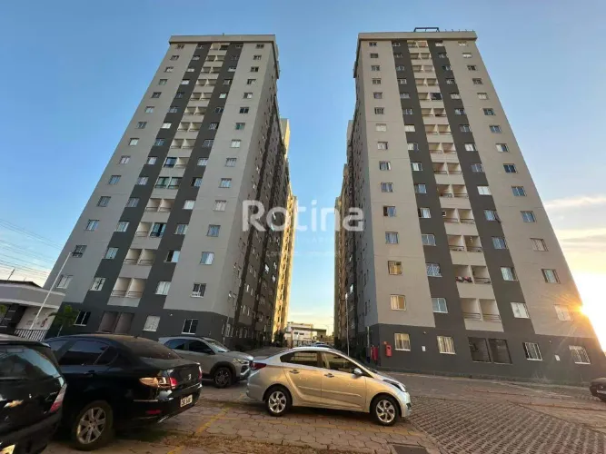 Cobertura para alugar, 2 quartos, Martins - Uberlândia/MG - Rotina Imobiliária