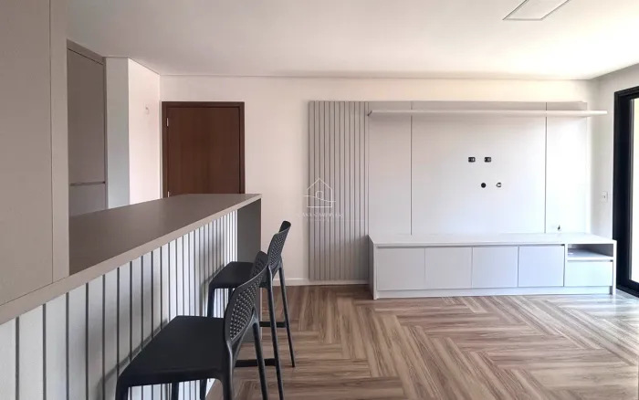 Apartamento mobiliado com 51m² para venda no Cambuí em Campinas.