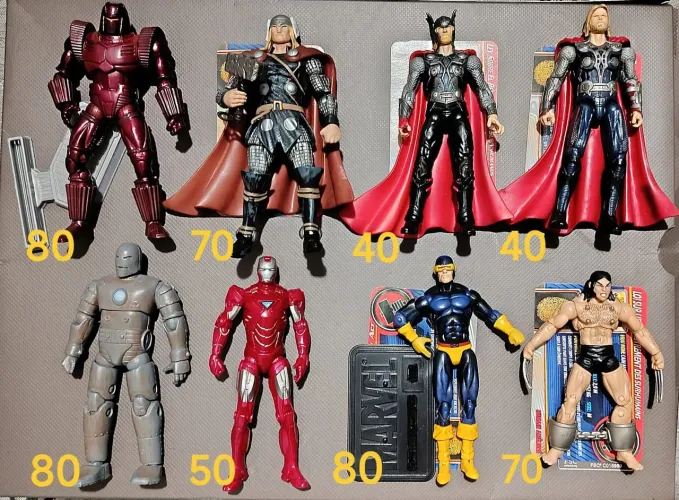 Bonecos Figuras Marvel Universe 11cm Hasbro X-Men Vingadores (Vendo unidade) pergunte.