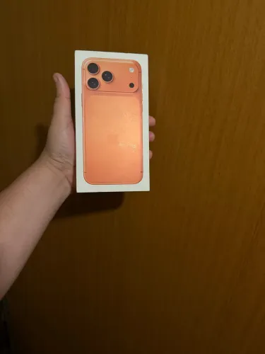 iPhone 17 Pro Max LACRADO