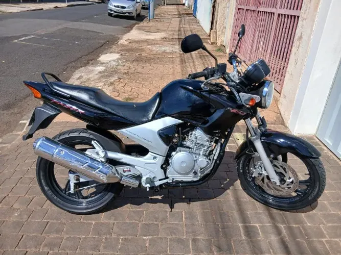 Fazer 250cc Preta