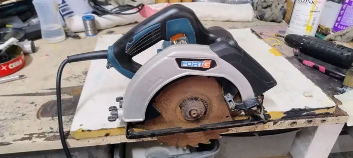 Serra circular 110 volts 7 1/4