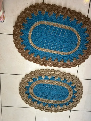 Conjunto de tapetes de crochê 