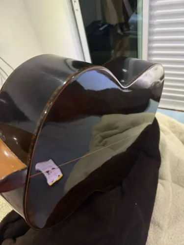 Violão admira Carmen