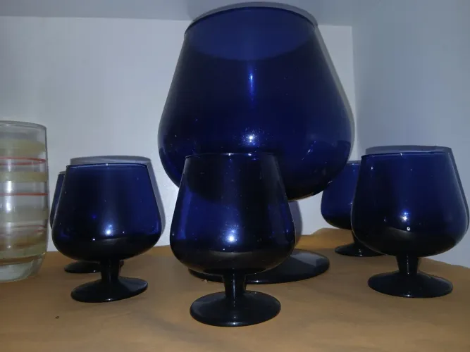 Poncheira e taças cobalto