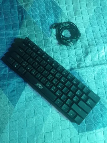 Teclado mecânico 60%