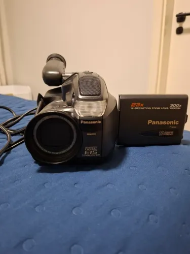 Câmera filmadora Panasonic PV L858 completa e tudo funcionando